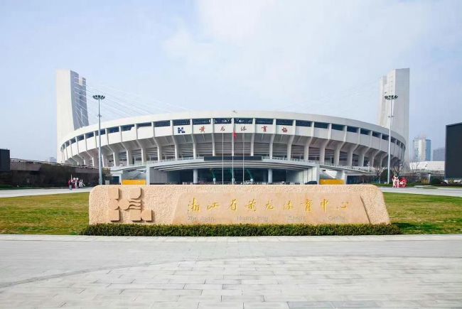 在最近两场对阵纽卡和布莱顿的比赛中，加拉格尔和里斯-詹姆斯都分别因为得到两张黄牌而离开了比赛。